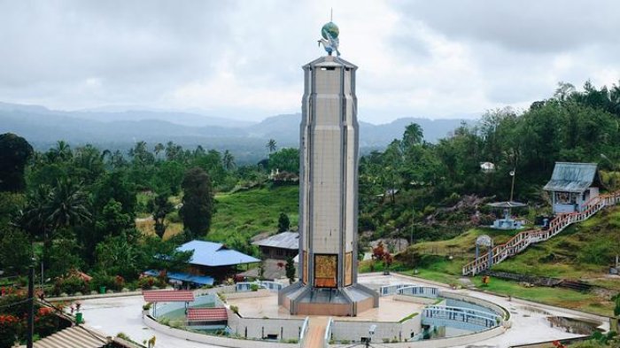 Bukit Kasih Kanonang